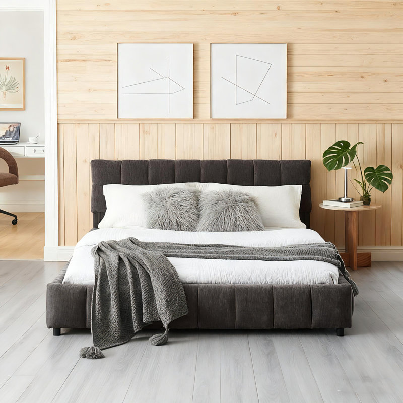 Grand lit tapissier, cadre de lit rembourré confortable, tissu chenille, avec tête de lit et cadre de lit solide. Avec tiroir pour le rangement - Gris foncé (88,5 po x 68,5 po x 31 po)