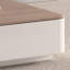 Table basse simple et moderne de style crème