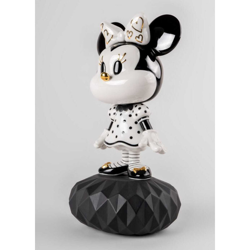 Figurines et sculptures Disney / Pixar fabriquées à la main