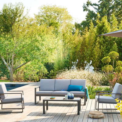 Ferney Metal 5 - Person Seating Group