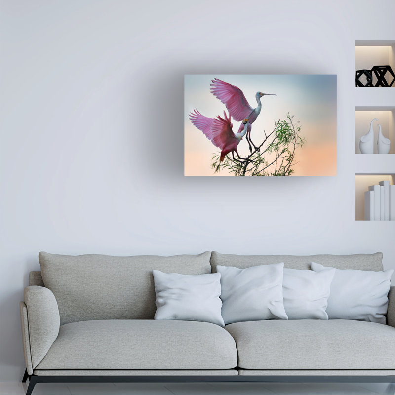 «Two Roseat Spoonbills On Canvas» par Phillip Chang, impression, H 30 po x l 47 po x P 2 po