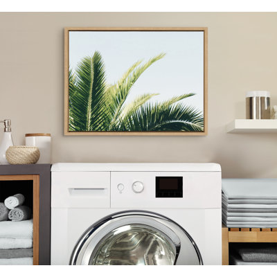 «Tropical Palm sous Blue Sky» par Amy Peterson, reproduction d'art sur toile encadrée