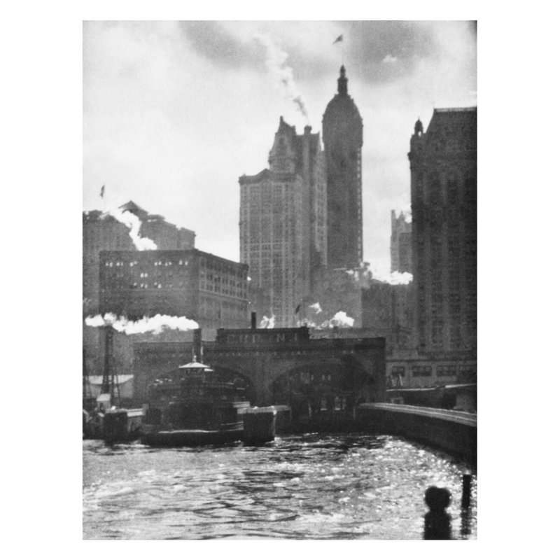 «The City of Ambition» par Alfred Stieglitz - Estampe numérique, H 28 po x l 22 po