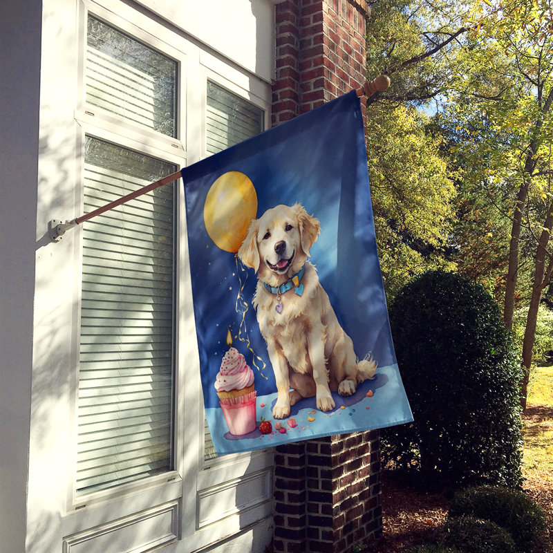 Drapeau «Happy Birthday House», Kuvasz