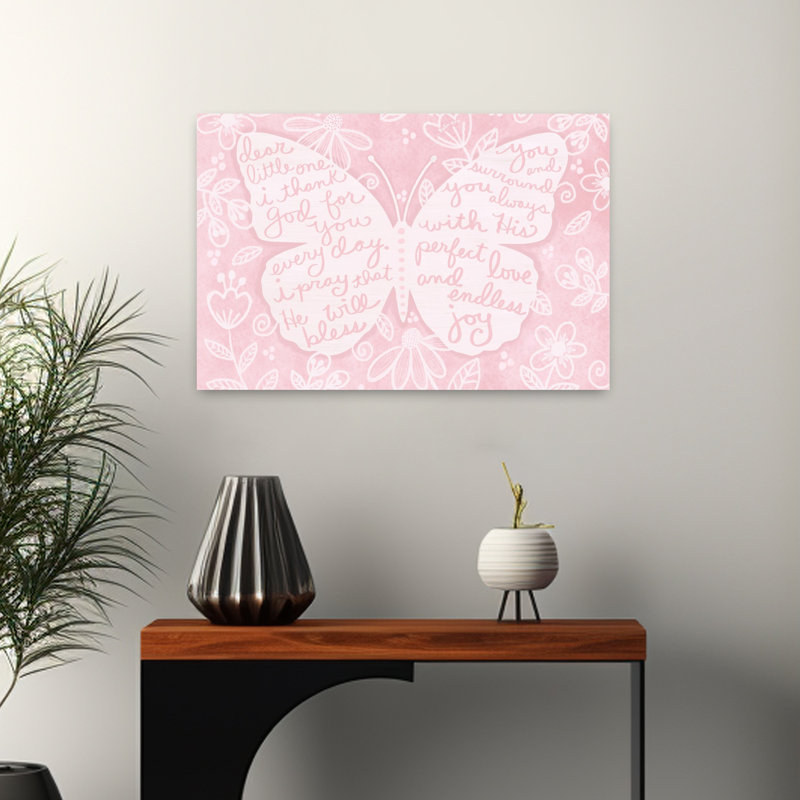 «Dear Little One», art floral contemporain en forme de papillon rose, H 16 po x l 24 po