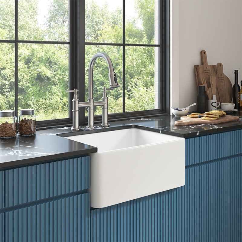 24'' White Fireclay Farmhouse Apron-Front Kitchen Sink