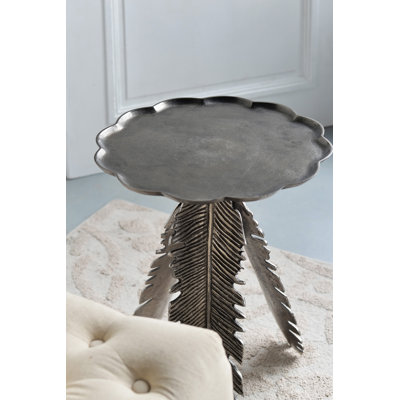 16.9x16.9x19.7 Leaf Side Table