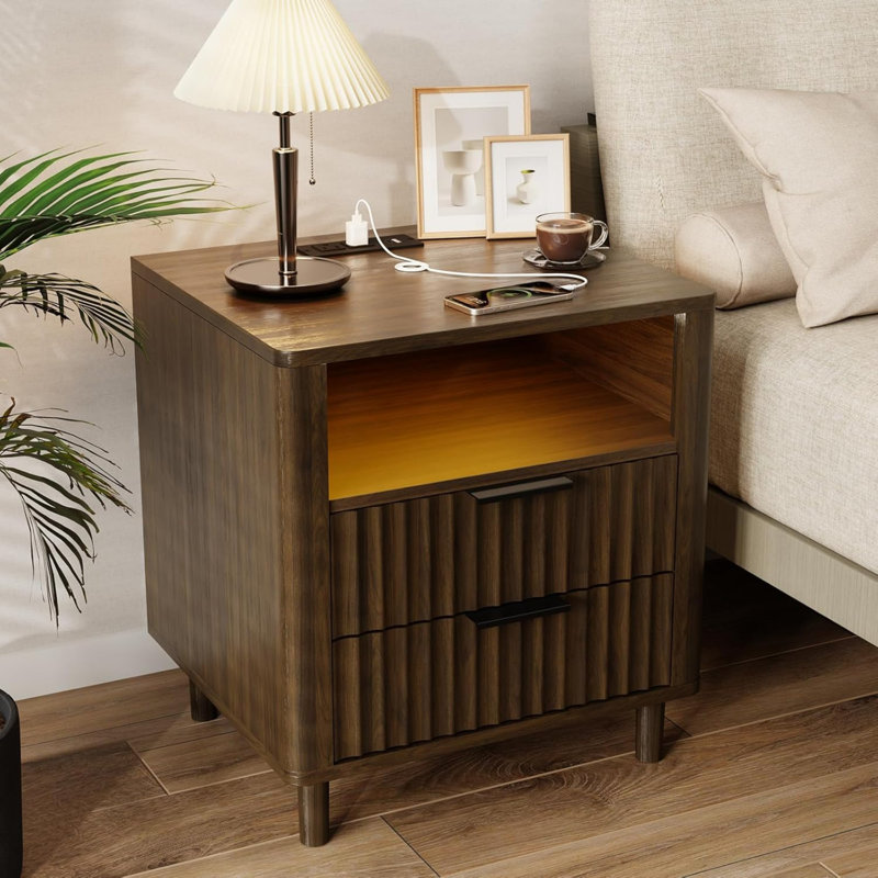 Table de chevet 24 po Mid Century, Noyer