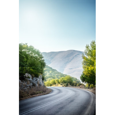 " Road In The Mountains "
