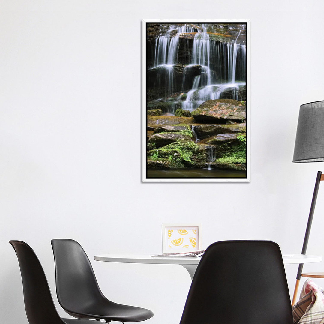 USA, Tennessee, Great Smoky Mountains National Park. Wasserfall. von Jaynes Gallery - Gallery-Wrapped Canvas Giclée on C...