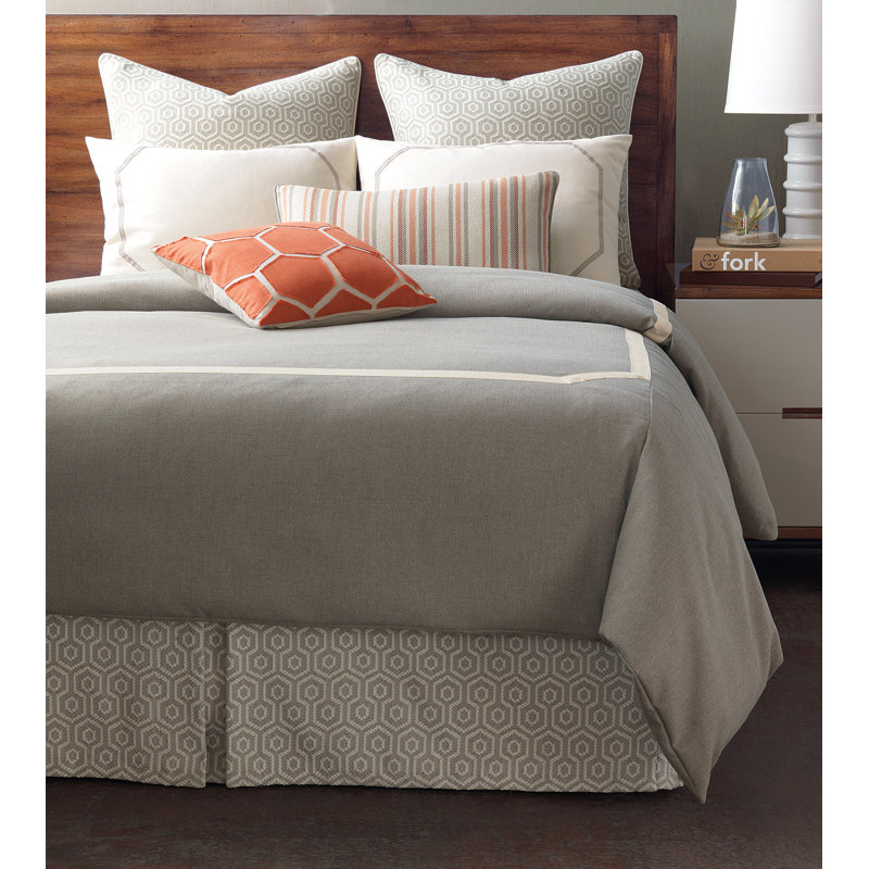 Gavin Square Pillow Cover & Insert