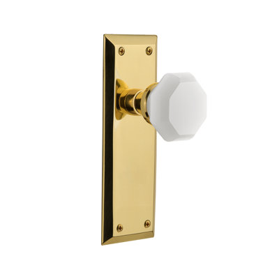 New York Plate with Waldorf White Milk Knob