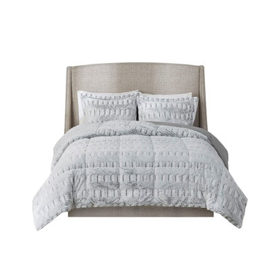 Comforter Mini - Faux Fur Design Long 18.9 In Package Depth