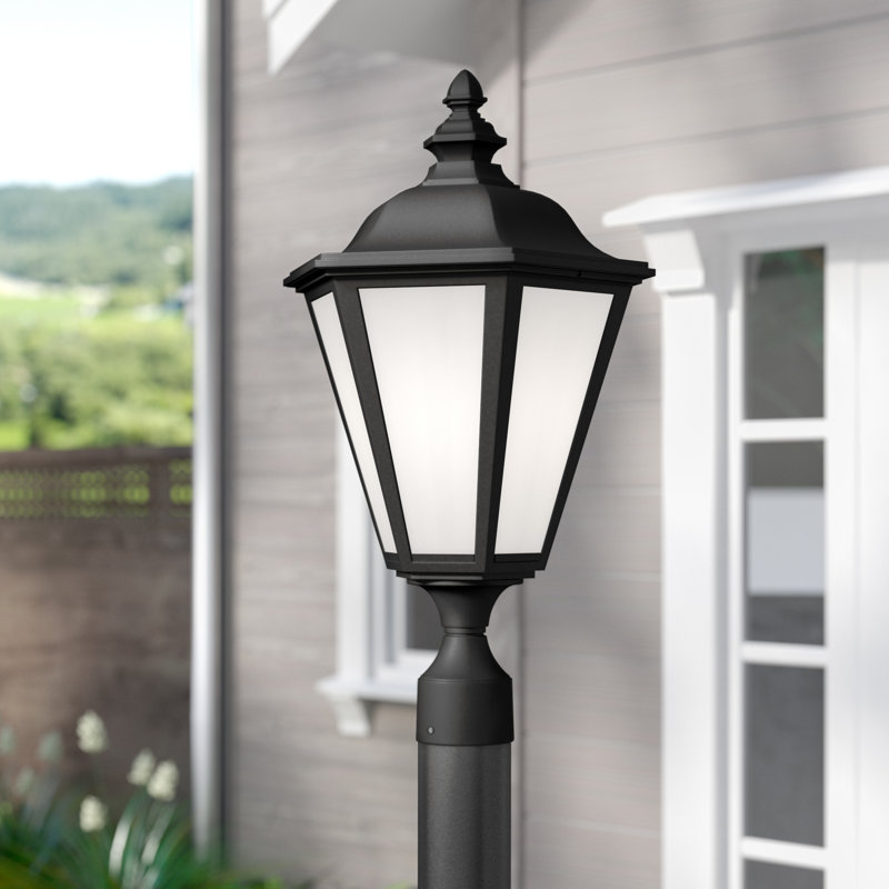 Tête de lanterne câblée à 1 lumière H 25,75 po Brentwood, Noir, Non