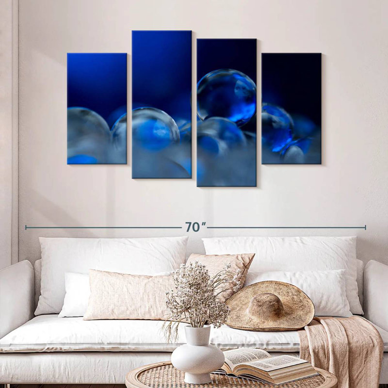 Avery Bubbly Deep Blue, 32" H x 52" W