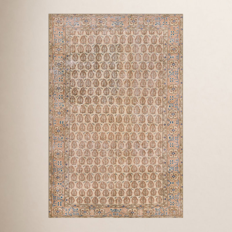 Dorset Oriental Area Rug in Beige, Rectangle 5' x 7'6"