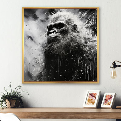 " Minimalism Monochrome Bigfoot "