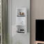 Élégante armoire murale blanche avec miroir - rehausse le rangement moderne de la réflexion de la pièce pour ajouter une touche contemporaine-239641993