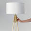 Lampe trépied moderne Mid-Century avec abat-jour tambour en tissu 61 po Levi - ampoule DEL incluse-126283188