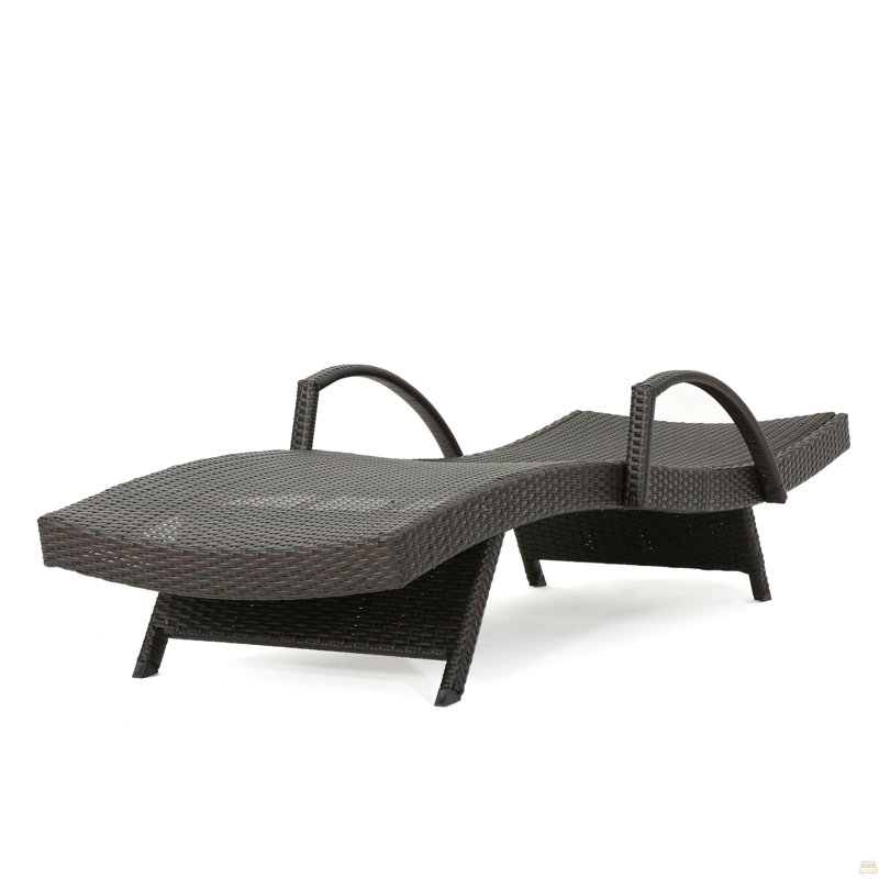 Chaise longue en osier PE avec accoudoirs