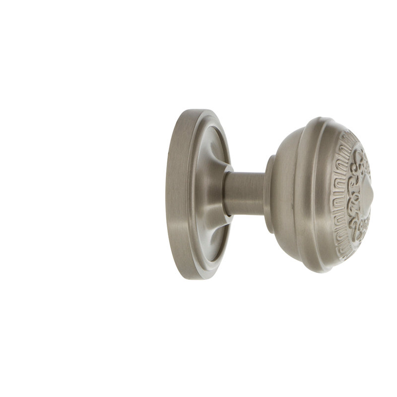 Poignée de porte Classic Rosette avec œuf et fléchettes, Laiton antique, 2-3/4"