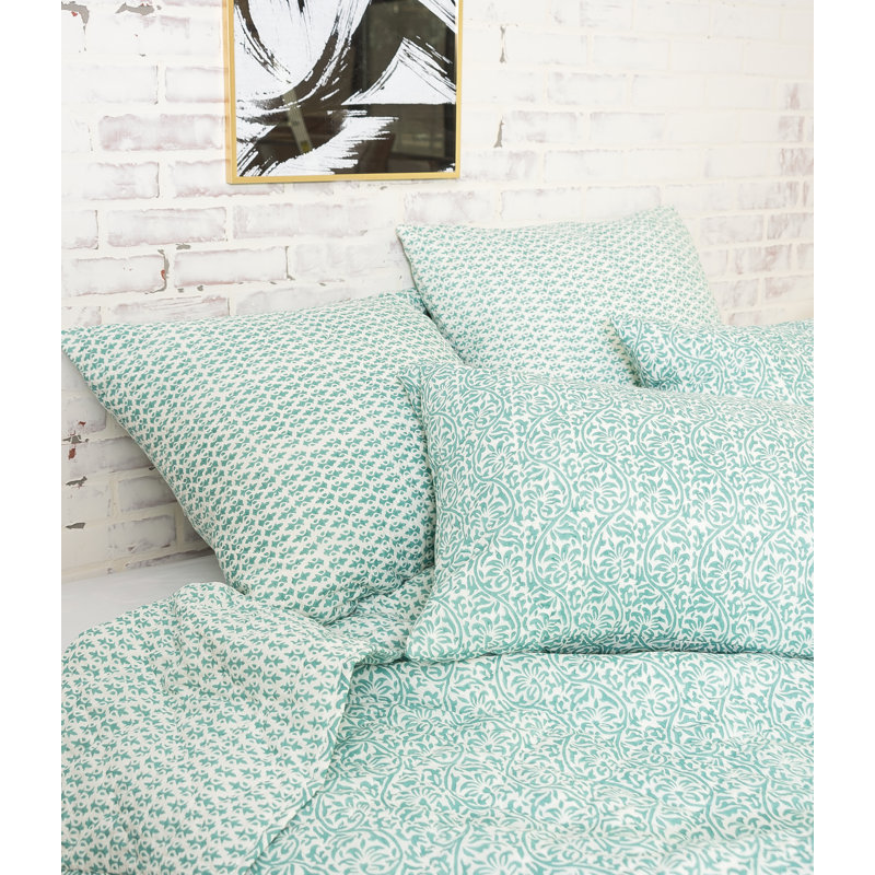 White Cotton Reversible Queen Quilt