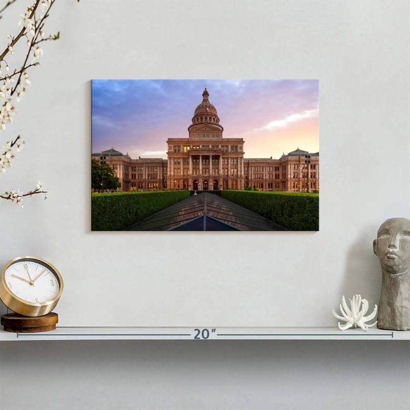 Iconic Texas Capitol, H 8 po x l 12 po