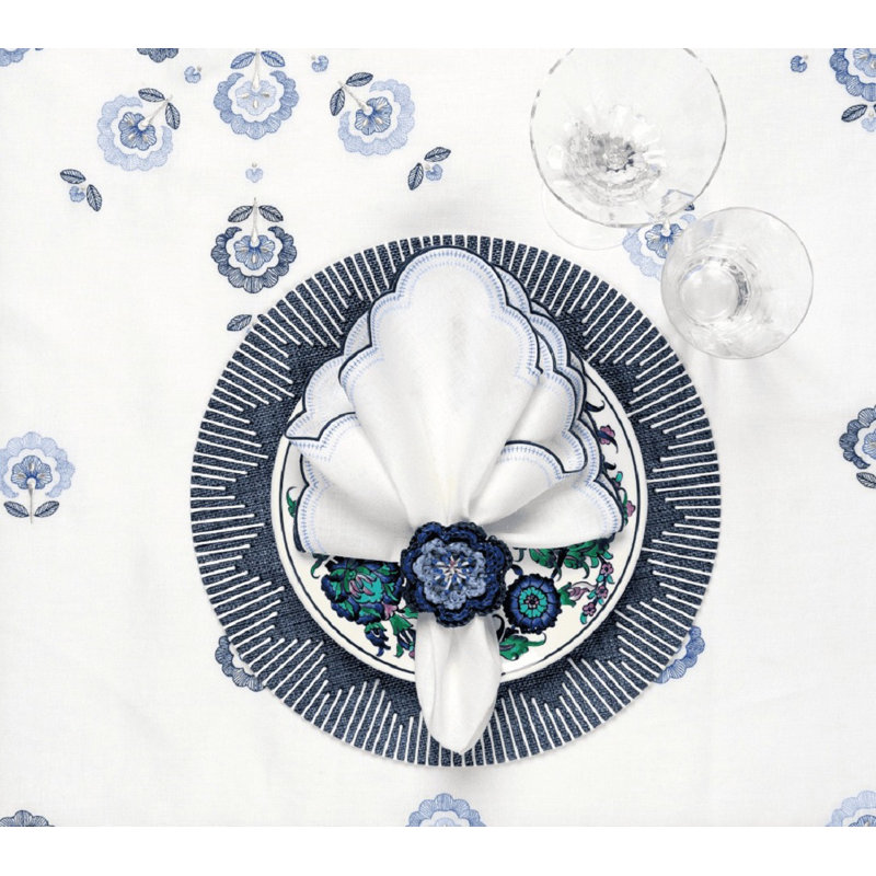 Carnation Tablecloth, White/Blue