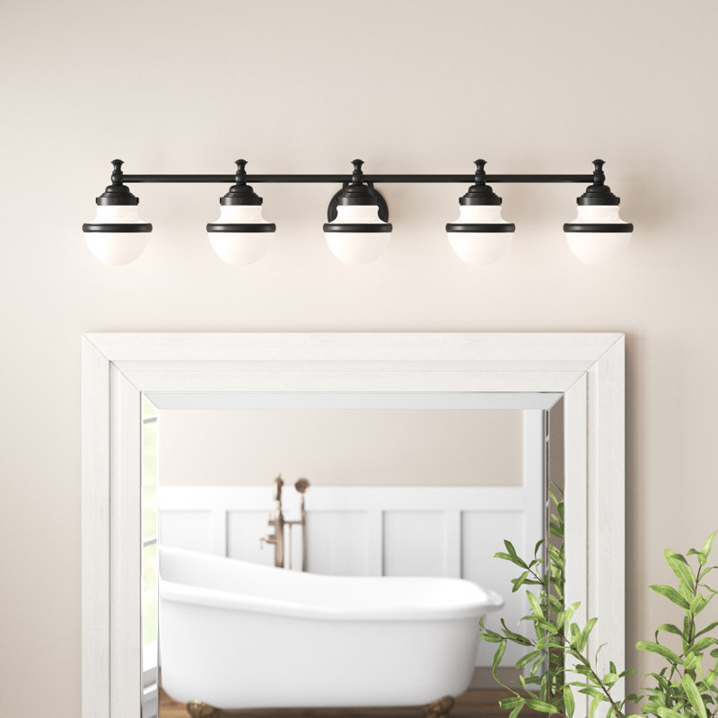 Éclairage pour meuble-lavabo à intensité variable Aseret, H 8,25 po x l 42 po x P 7,25 po, Noir, 5 lumières