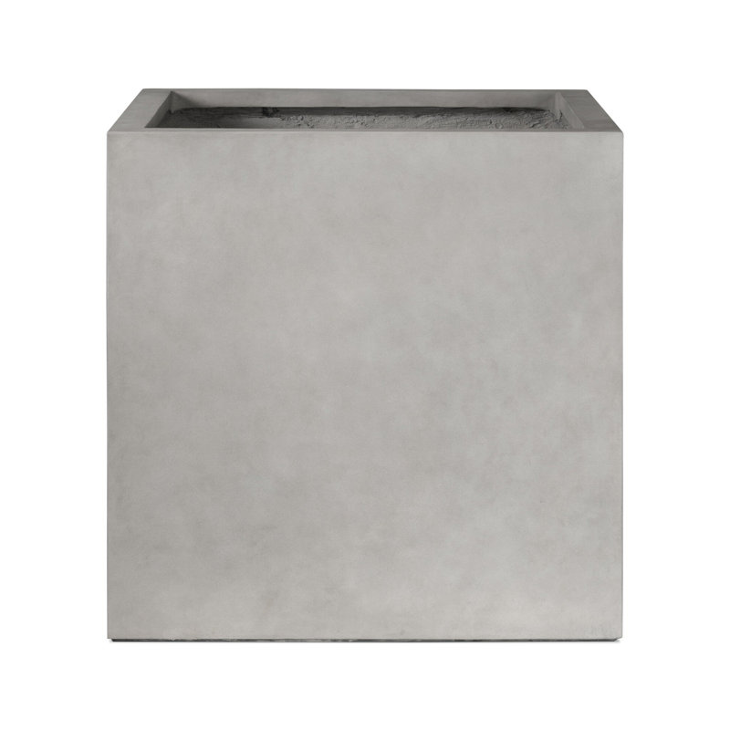 Kiro Planter, 28" H x 28" W x 28" D