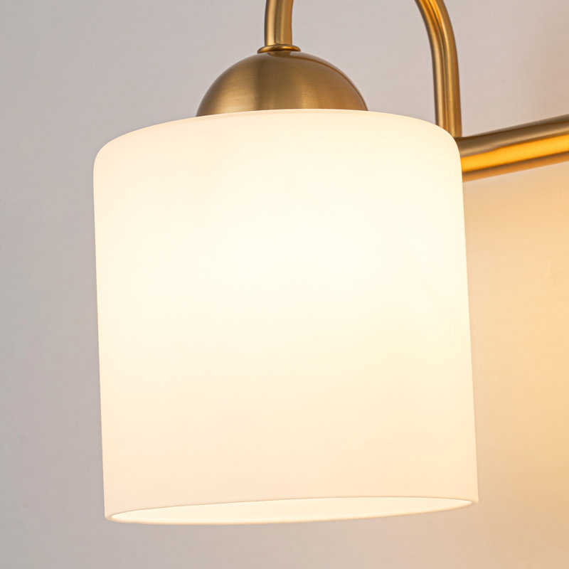 Éclairage de meuble-lavabo à intensité variable en verre laiteux, 28,74 po de largeur, Quatre lumières