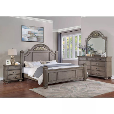 Tarnby 4 Piece Bedroom Set
