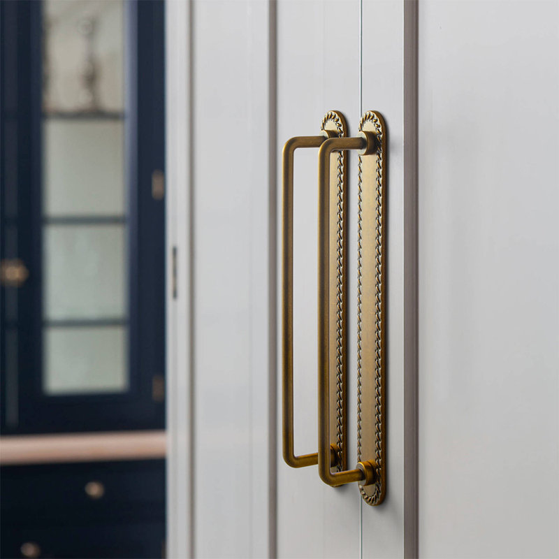 Sleek Bar Pull With Backboard-G016 Multipack, 7.6", Antique Brass