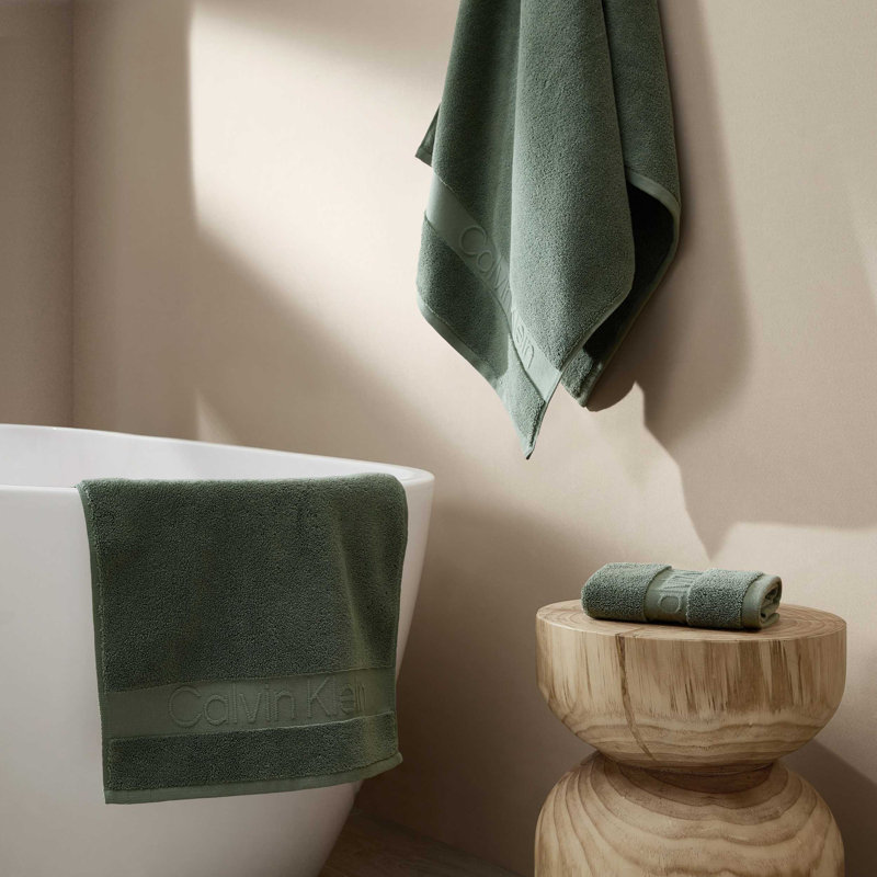 Calvin Klein Iconic Cotton Green 3 Piece Towel Set, Green