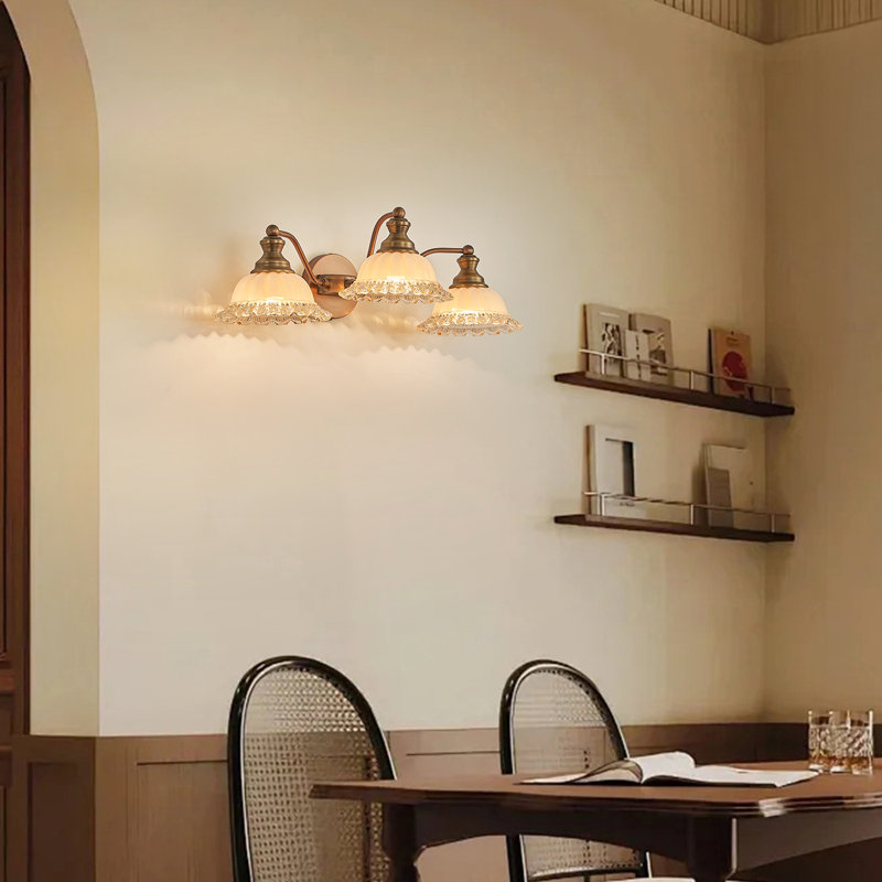 Luminaire de meuble-lavabo vintage 3 lumières en laiton homologué UL, Laiton, Ivoire ivoire, Trois lumières