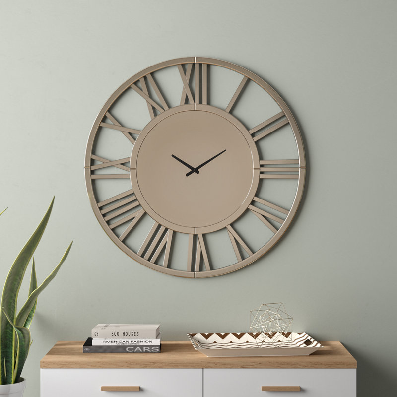 Horloge murale en acier inoxydable Bhavana, Or