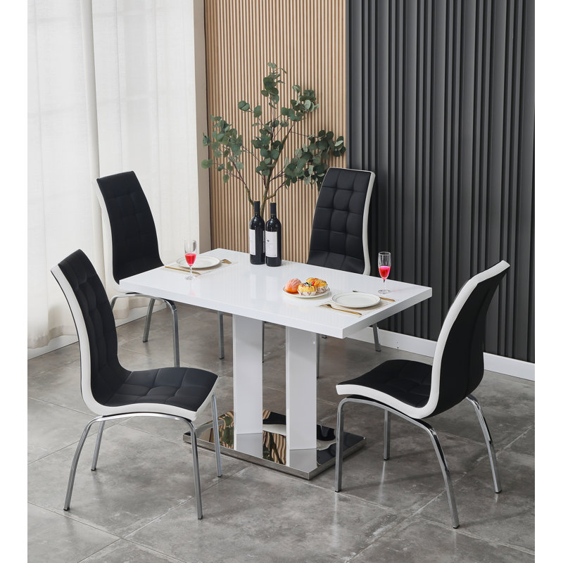 Trumbauersville 4 - Person Dining Set, Black