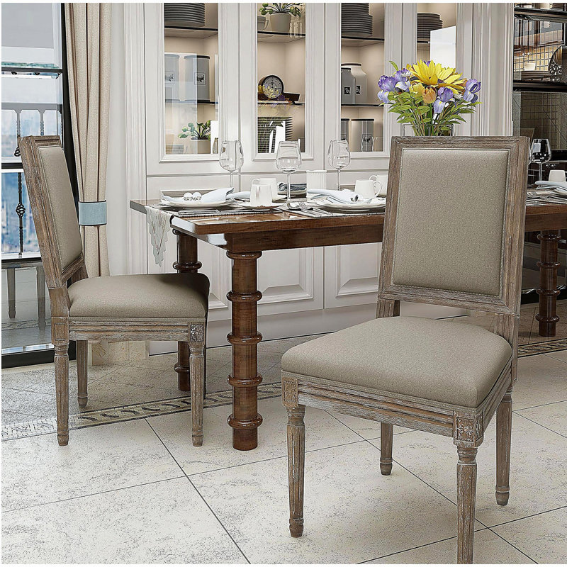 Chaise de salle à manger