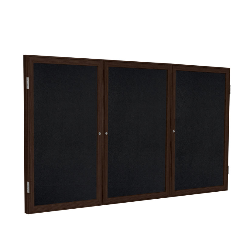 Tableau d’affichage clos en caoutchouc avec cadre en bois 3 portes ghent, Noir, H 4 pi x l 8 pi, Noyer