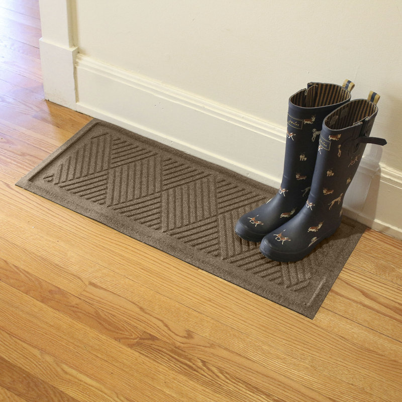 WaterHog® Diamonds 15 in. x 36 in. Indoor Outdoor Boot Tray, Camel
