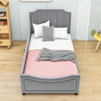 Rylynn Upholstered Platform Bed