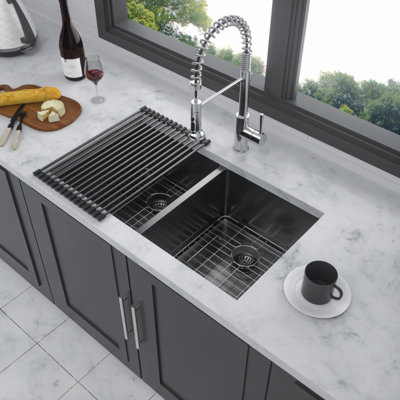 Évier de cuisine encastré à double cuve 50/50 - Évier de cuisine à double cuve en acier à canon double noir de calibre 16 avec 2 cuves profondes de 10 po x 19 po