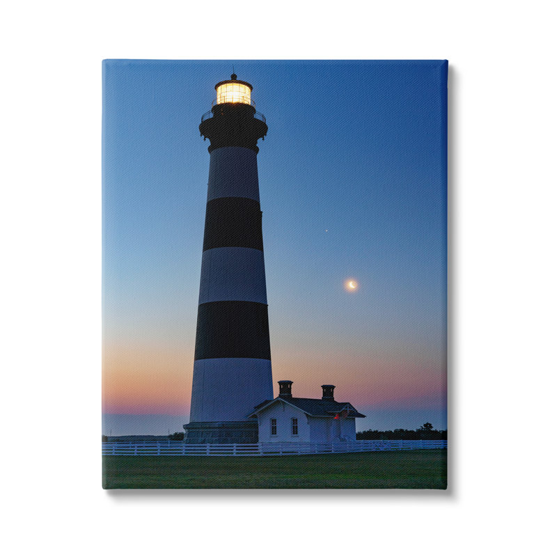«Blue Moonlit Lighthouse Coast» par Rick Berk - photographie sur toile tendue, H 40 po x l 30 po x P 1,5 po