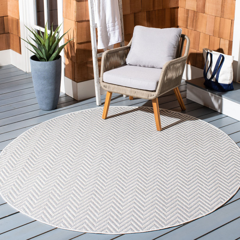 Haileyjade Performance Machine Washable Chevron Indoor/Outdoor Area Rug, Round 6'7"