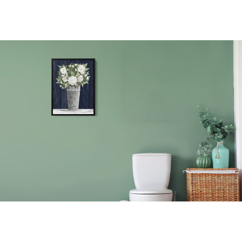 «Punched Tin White Floral» par Cindy Jacobs, reproduction d'art sur toile blanche et bleue, Toile encadrée noire