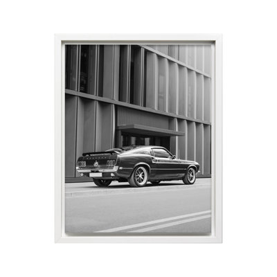Voiture dans la rue