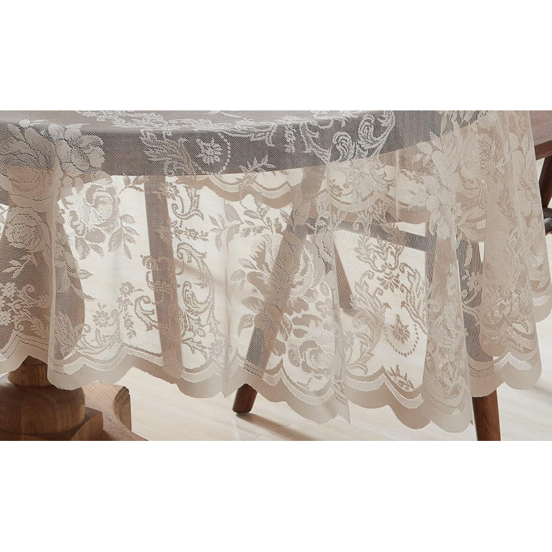 Nappe Dalainee, Doré, 104" x 60"