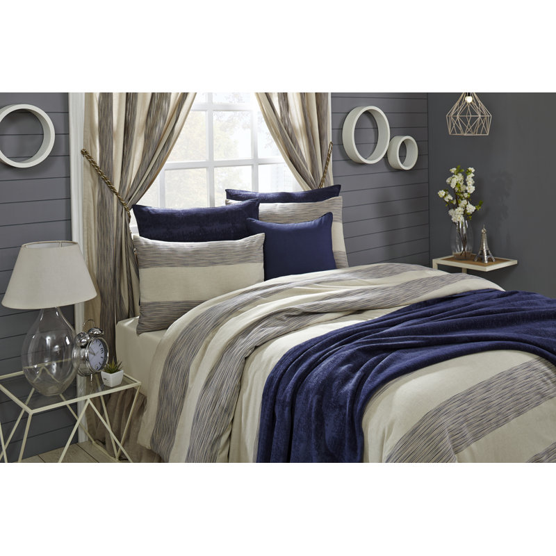 Hampton Cotton Pillow Sham with Striped Breathable Design, King, Navy / Natural Stripes