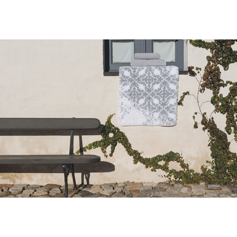 Vintage Geometric Bath Rug, 28" W x 47" L