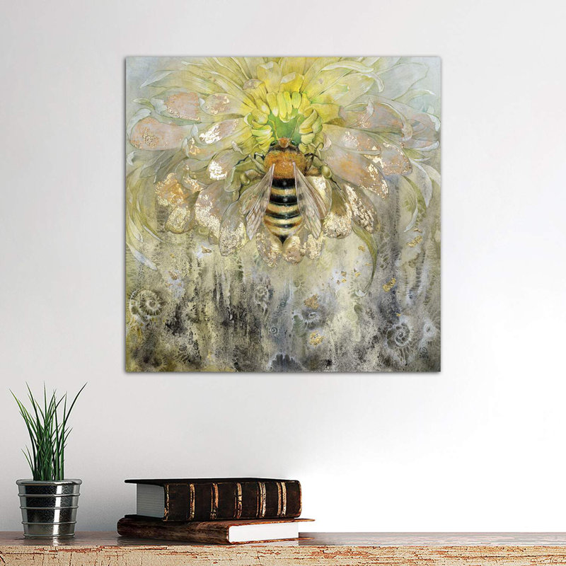 Abeille par Stephanie Law - reproduction d'art, H 26 po x l 26 po x P 1,5 po, Toile tendue